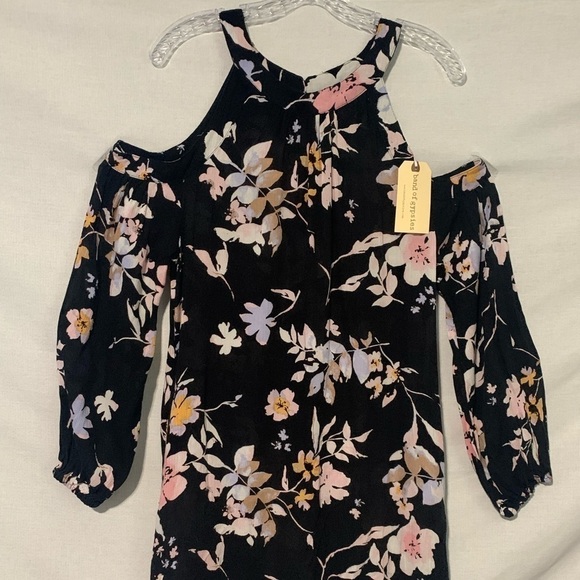 Band of Gypsies Dresses & Skirts - Anthropologie Band of Gypsies Women Small Cold Shoulder Black Floral Dress NEW